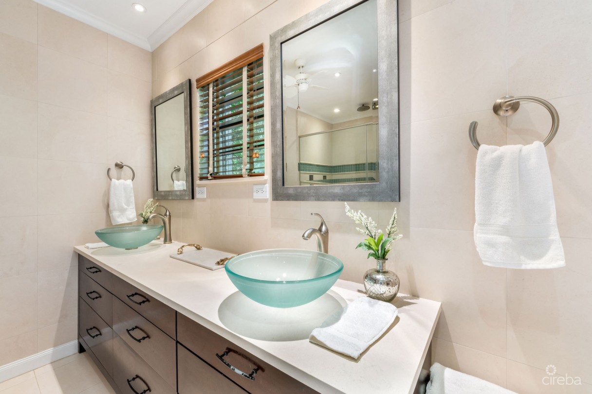 Anne Bonny Crescent - Classic Colonial With Outdoor Entertaining - Image 18