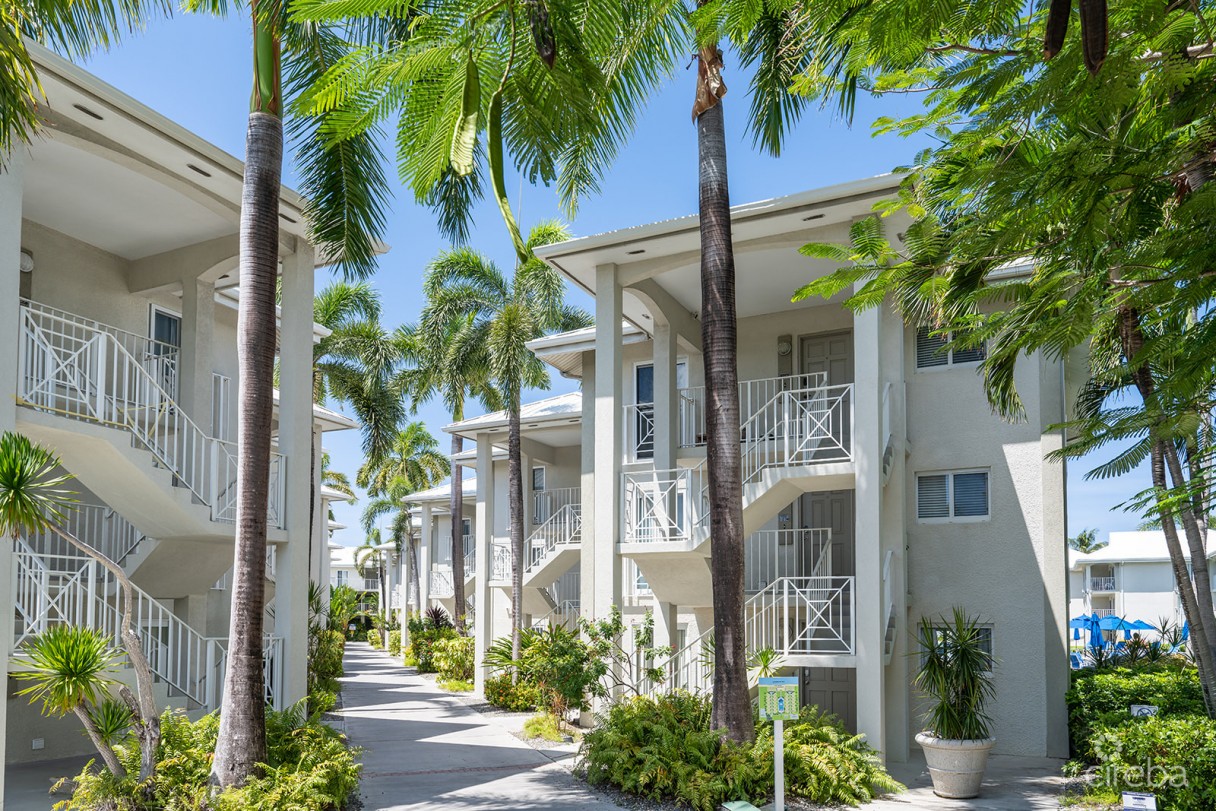 Sunset Cove  - Penthouse - Corner Unit - Image 3