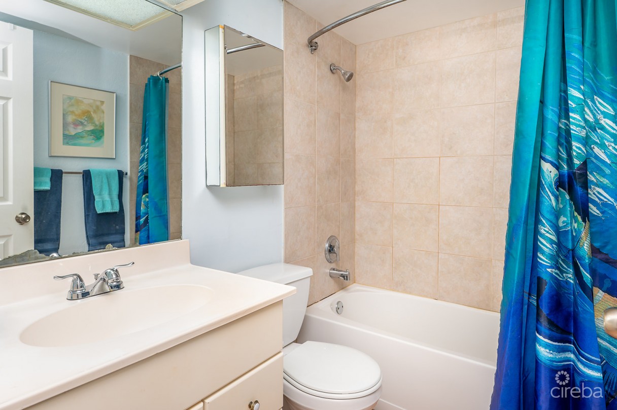 Sunset Cove  - Penthouse - Corner Unit - Image 21