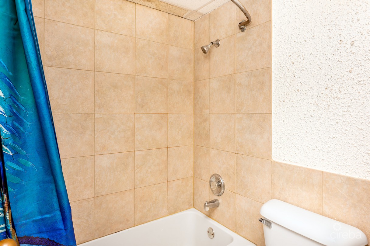 Sunset Cove  - Penthouse - Corner Unit - Image 22