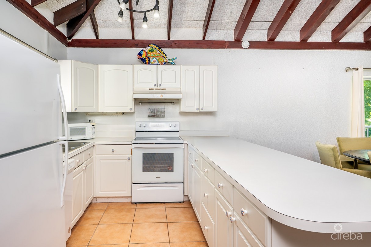 Sunset Cove  - Penthouse - Corner Unit - Image 19