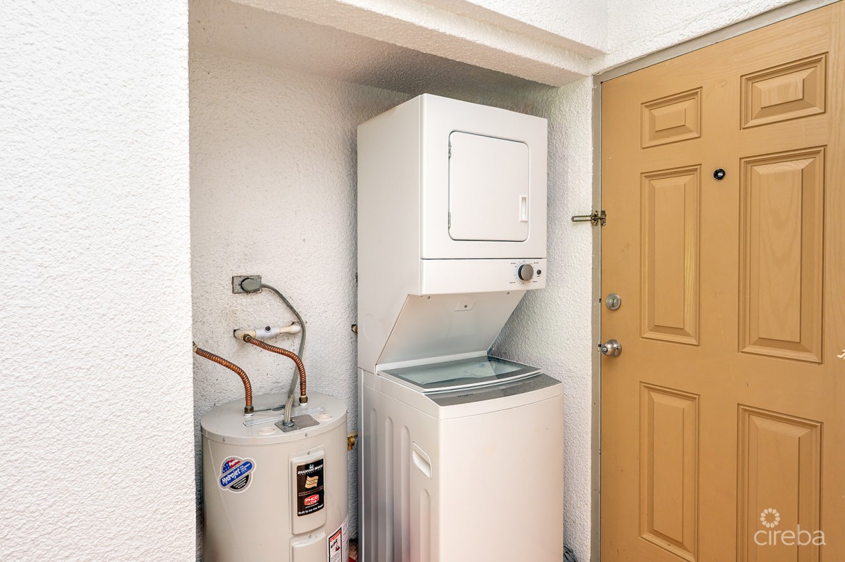 Sunset Cove  - Penthouse - Corner Unit - Image 23