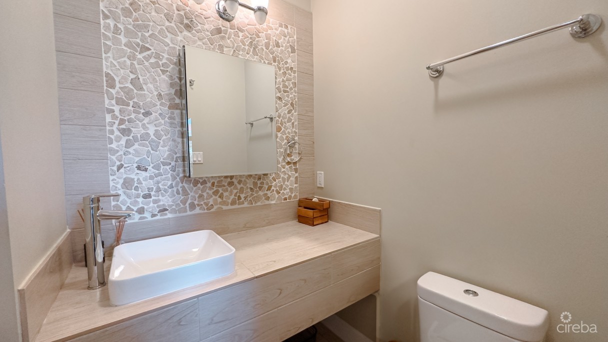 2 Bedroom San Sebastian Townhouse - Image 8