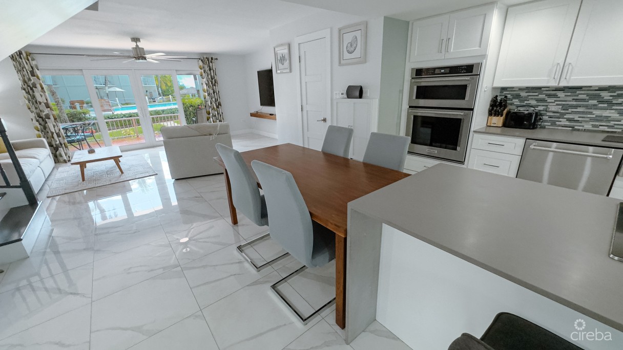 3 Bed Ocean View - By The Sea - Image 5