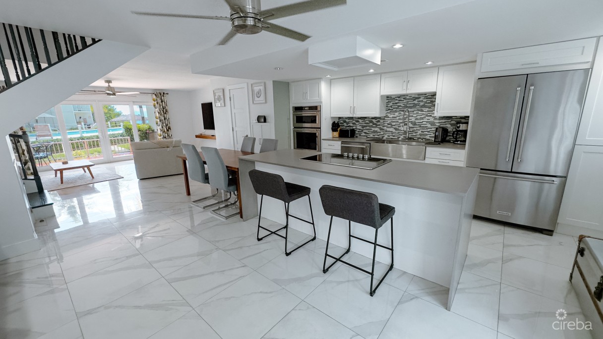 3 Bed Ocean View - By The Sea - Image 6