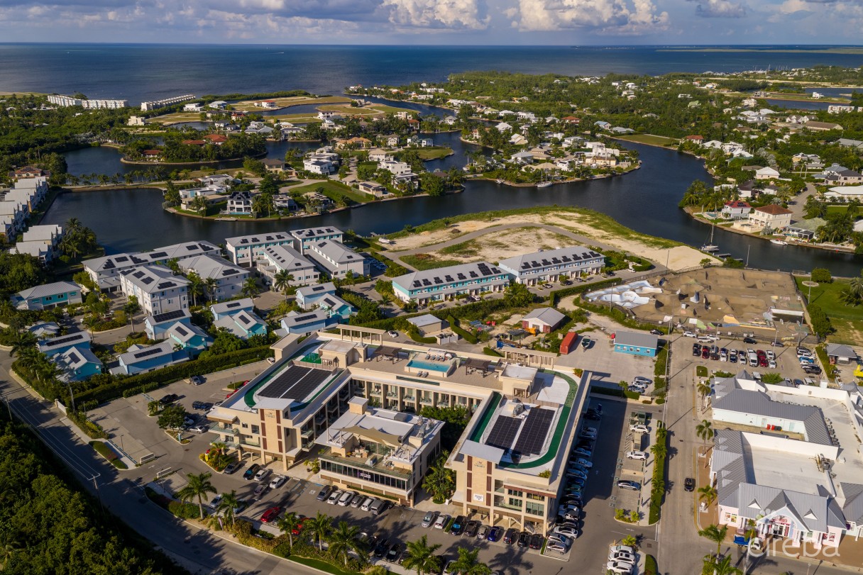 Stylish 1 Bed At Harbour Walk - Image 17