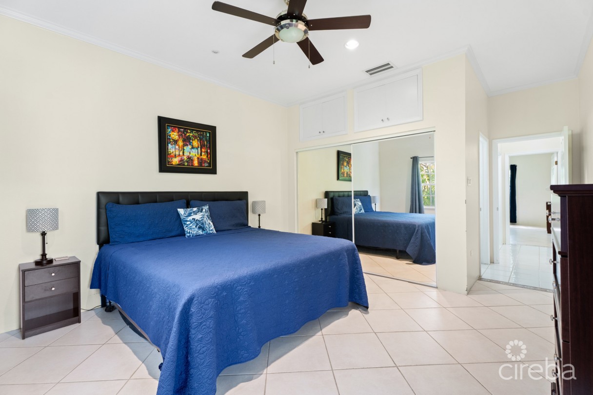 Spacious 3 Bedroom Apartment In South Sound! - Image 9
