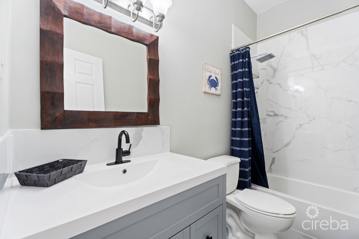 Spacious 3 Bedroom Apartment In South Sound! - Image 10