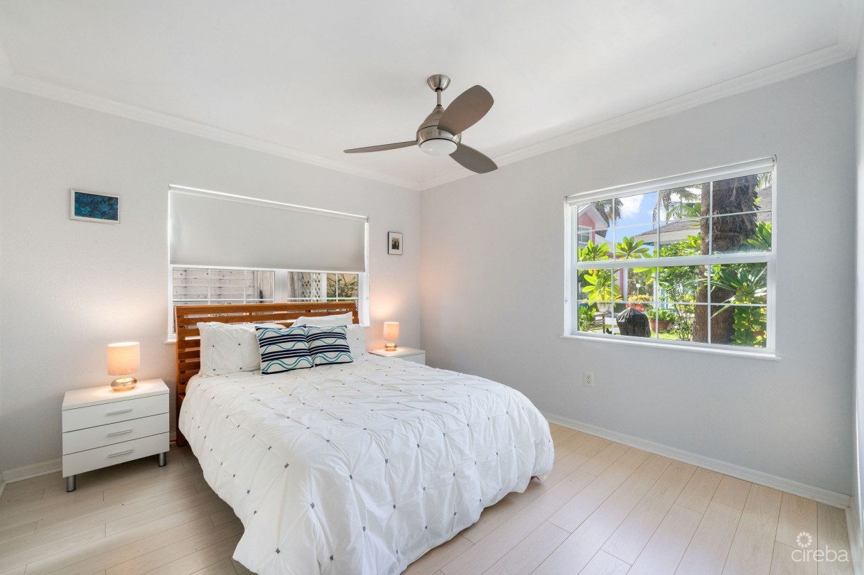 Mahogany Point Villas 3, Beach Front Townhome - Image 12