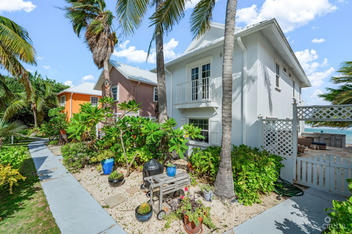 Mahogany Point Villas 3, Beach Front Townhome - Image 16