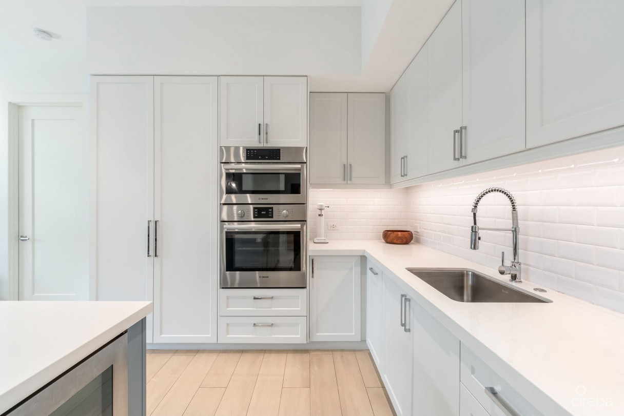 Olea 414 - Private Garden 2-bed Residence - Image 5