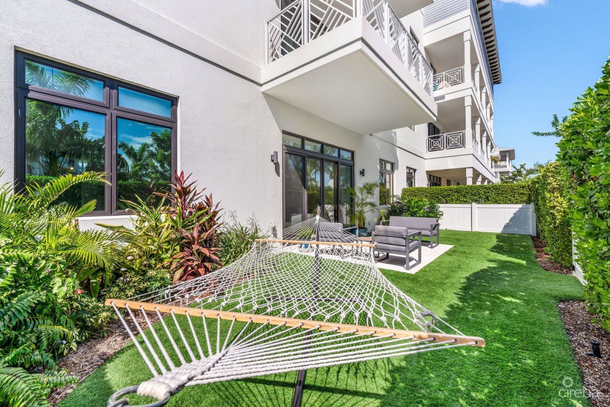 Olea 414 - Private Garden 2-bed Residence - Image 13