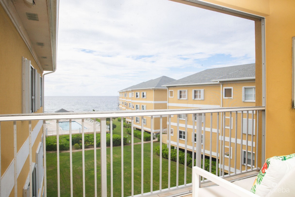 307 South Shore