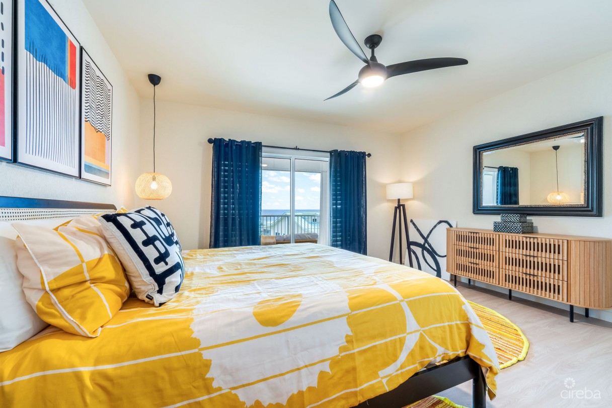 Superb Value And Views On Spotts Beach - 15 Coral Bay Village - Image 3