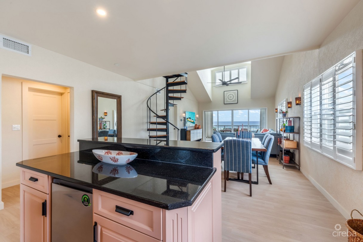 Superb Value And Views On Spotts Beach - 15 Coral Bay Village - Image 13