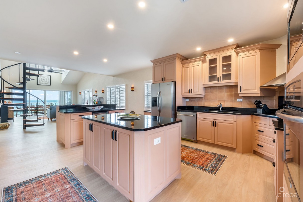 Superb Value And Views On Spotts Beach - 15 Coral Bay Village - Image 14