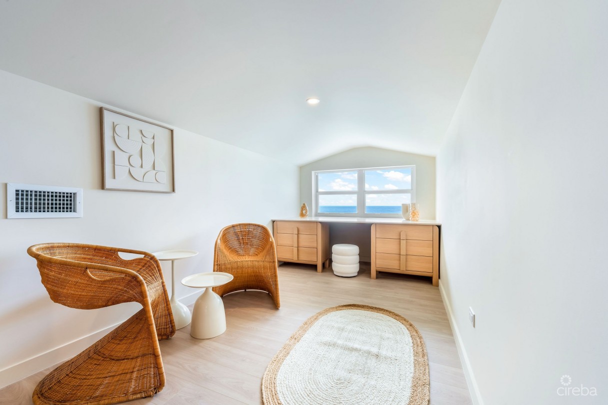 Superb Value And Views On Spotts Beach - 15 Coral Bay Village - Image 25