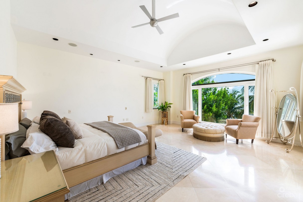 Villa Gabrielle Luxury Oceanfront Estate - Image 14