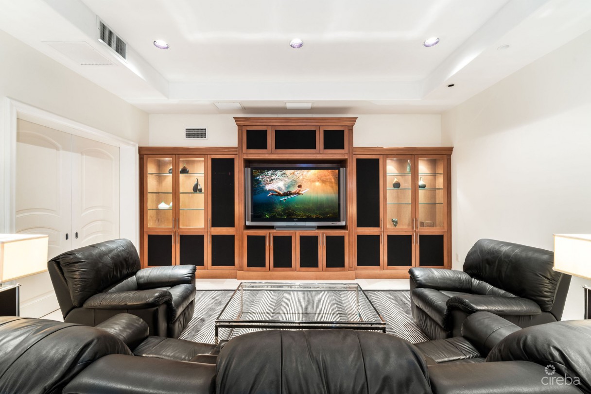 Villa Gabrielle Luxury Oceanfront Estate - Image 11