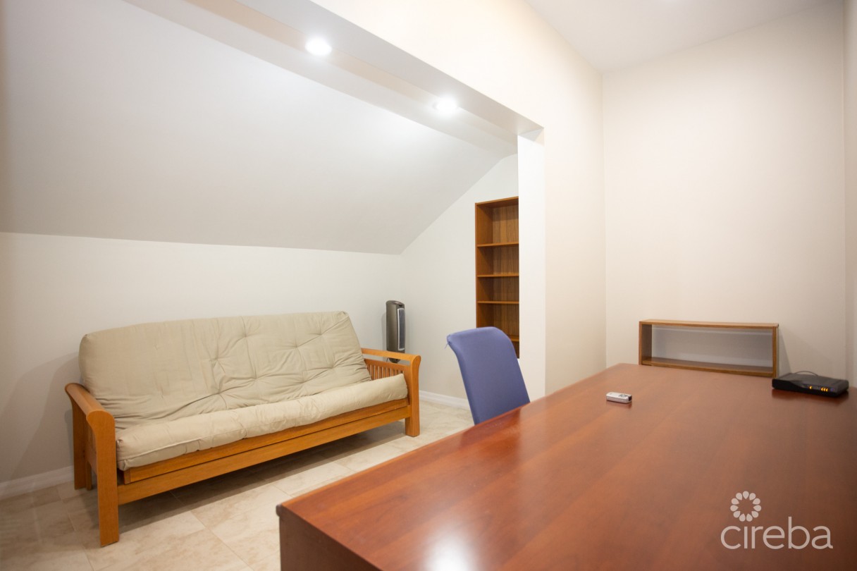 Reduced - St. Tropez #9 - 3bed + Den - Image 12