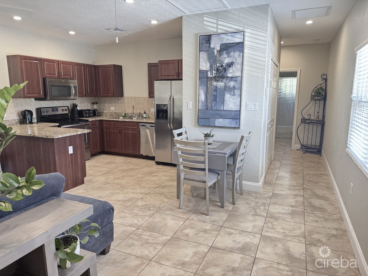 The Thatch At Frank Sound - Image 4