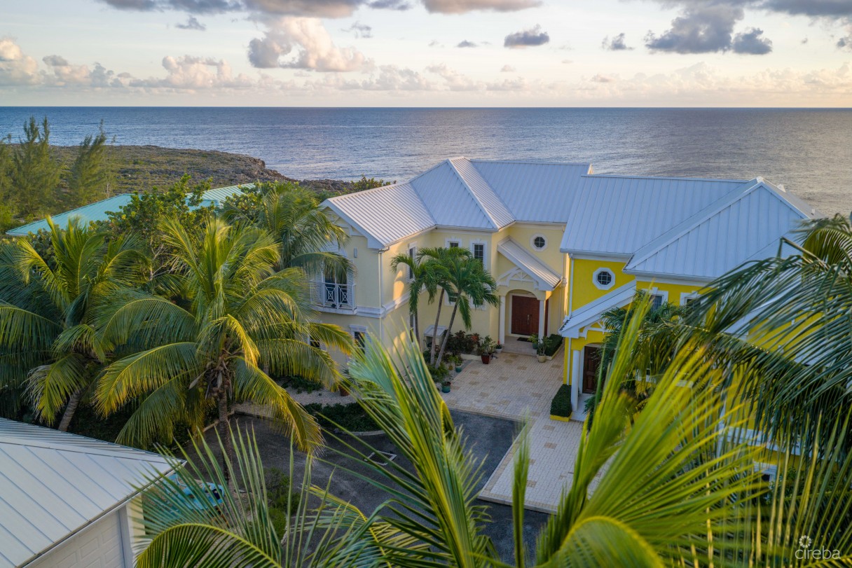 4 Bed Ocean Front In Savannah