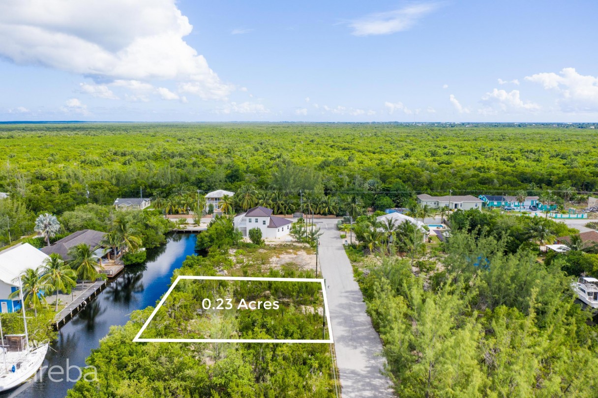Green Street 0.23 Acres, Savannah Canal-front - Image 5