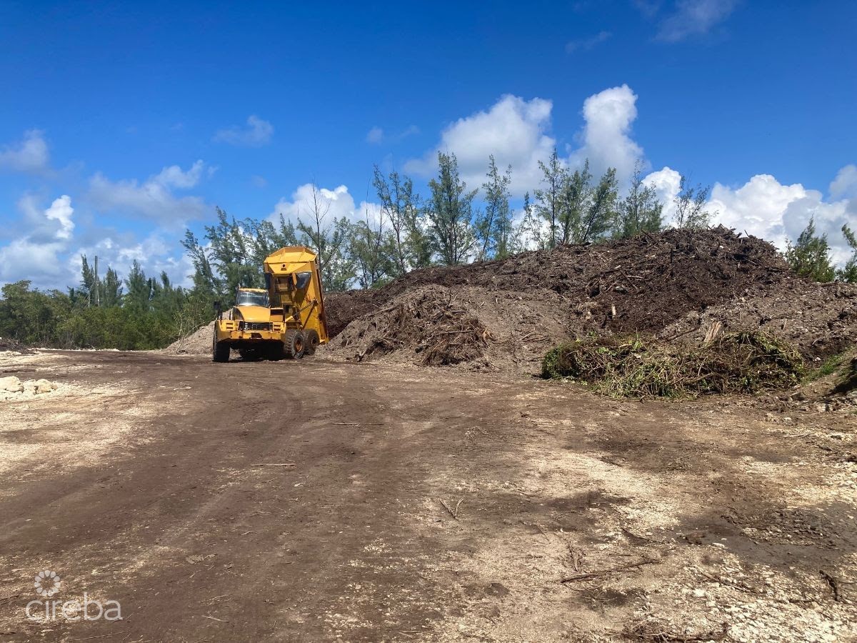 Auburn Bay, Large Canal Front Lot C9 - Image 11