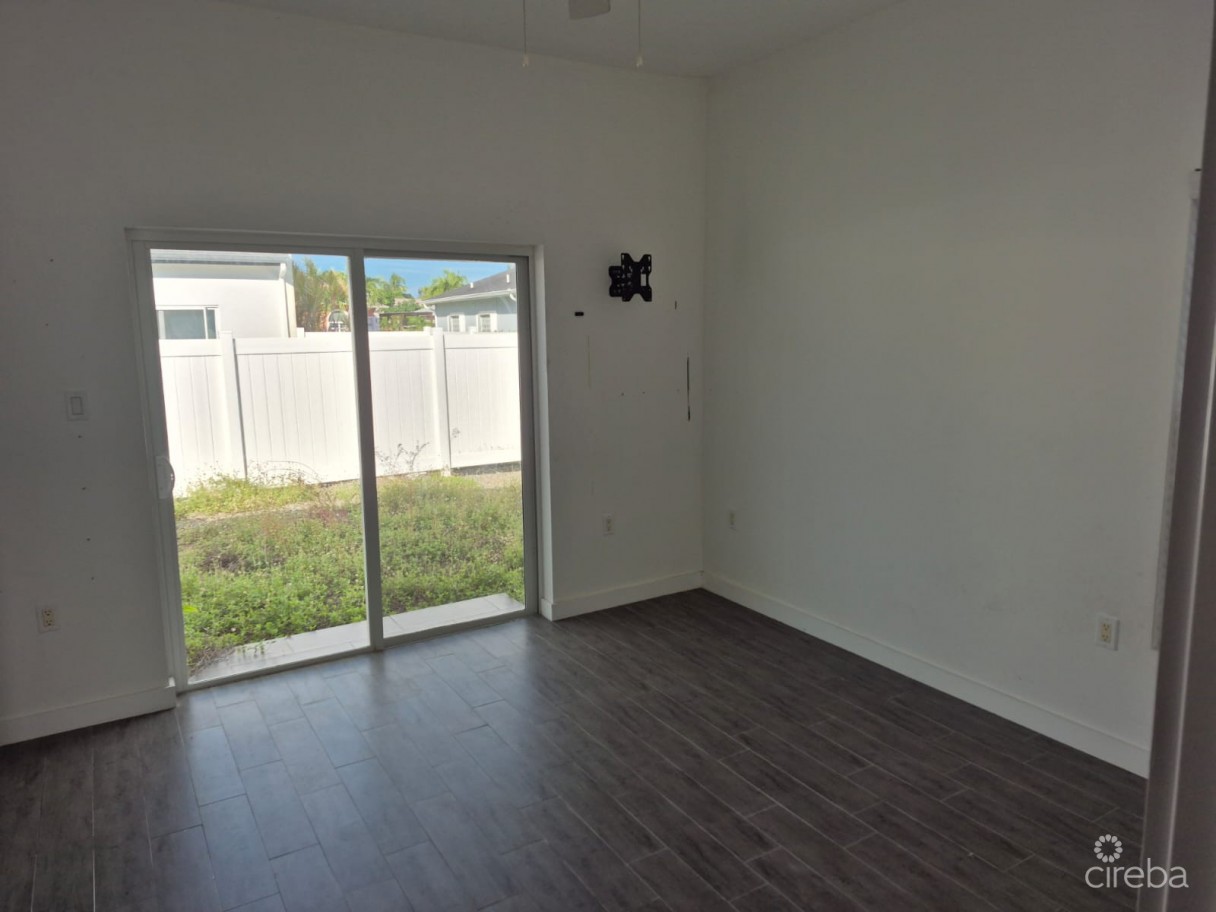 Tropical Villas #4 - Image 3