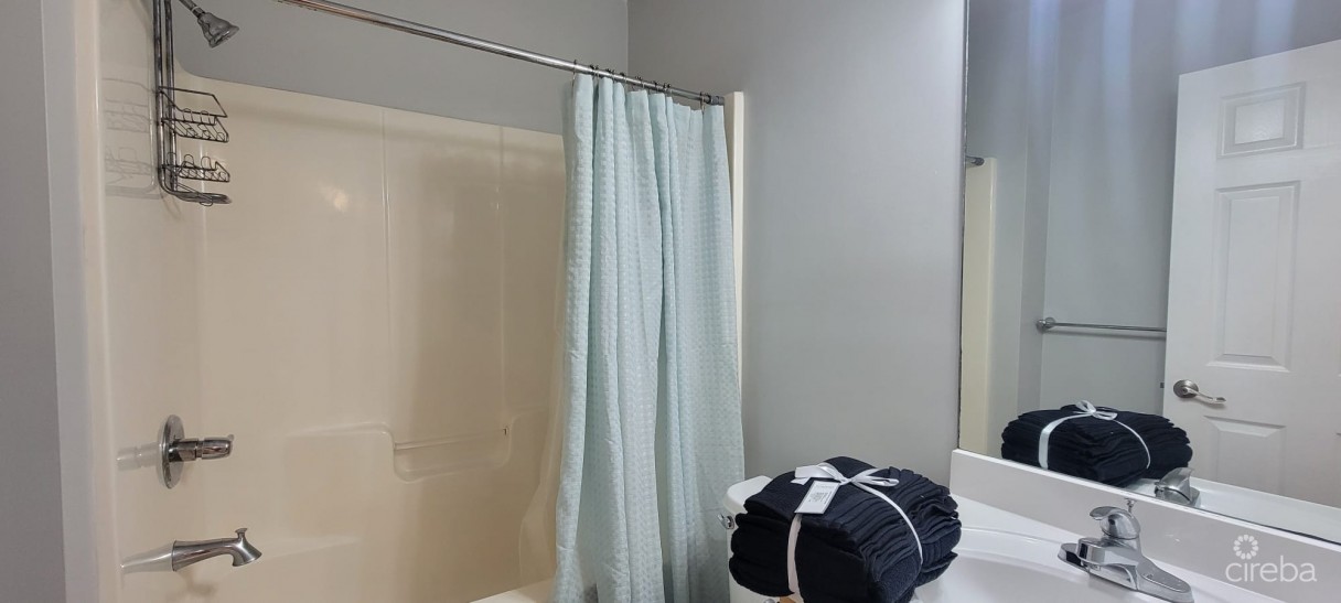 Lakeside--1bed/1bath--minutes To Camana Bay/seven Mile Beach - Image 6