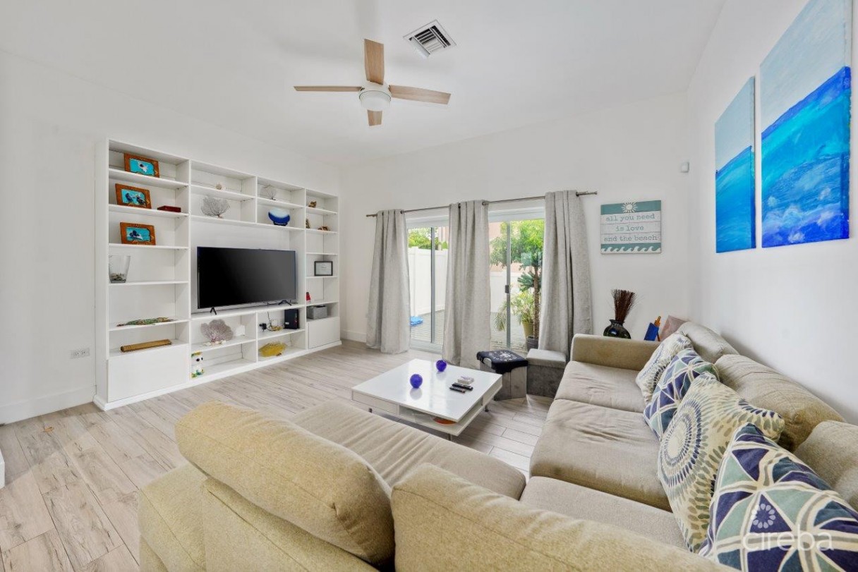 Mantras 2 Bed Modern Close To The Beach - Image 7