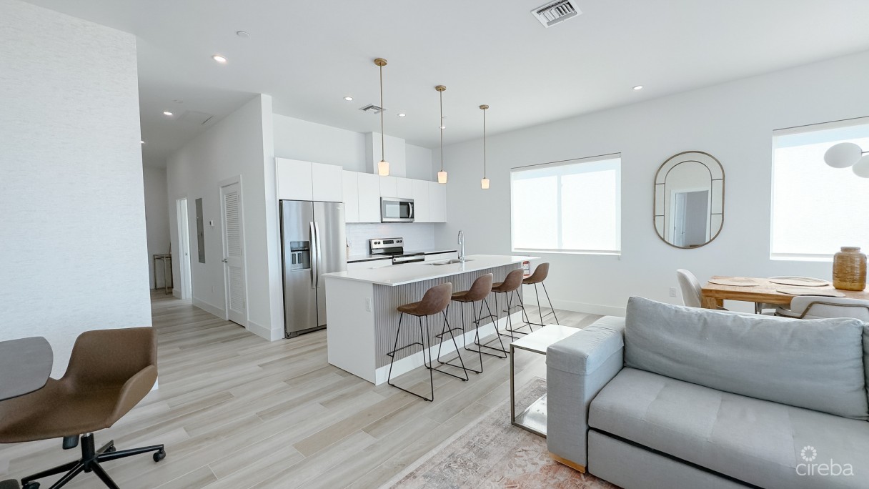 Sunset Point End Unit West Bay - Image 3