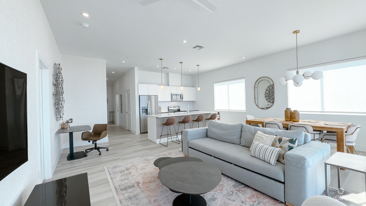 Sunset Point End Unit West Bay - Image 1