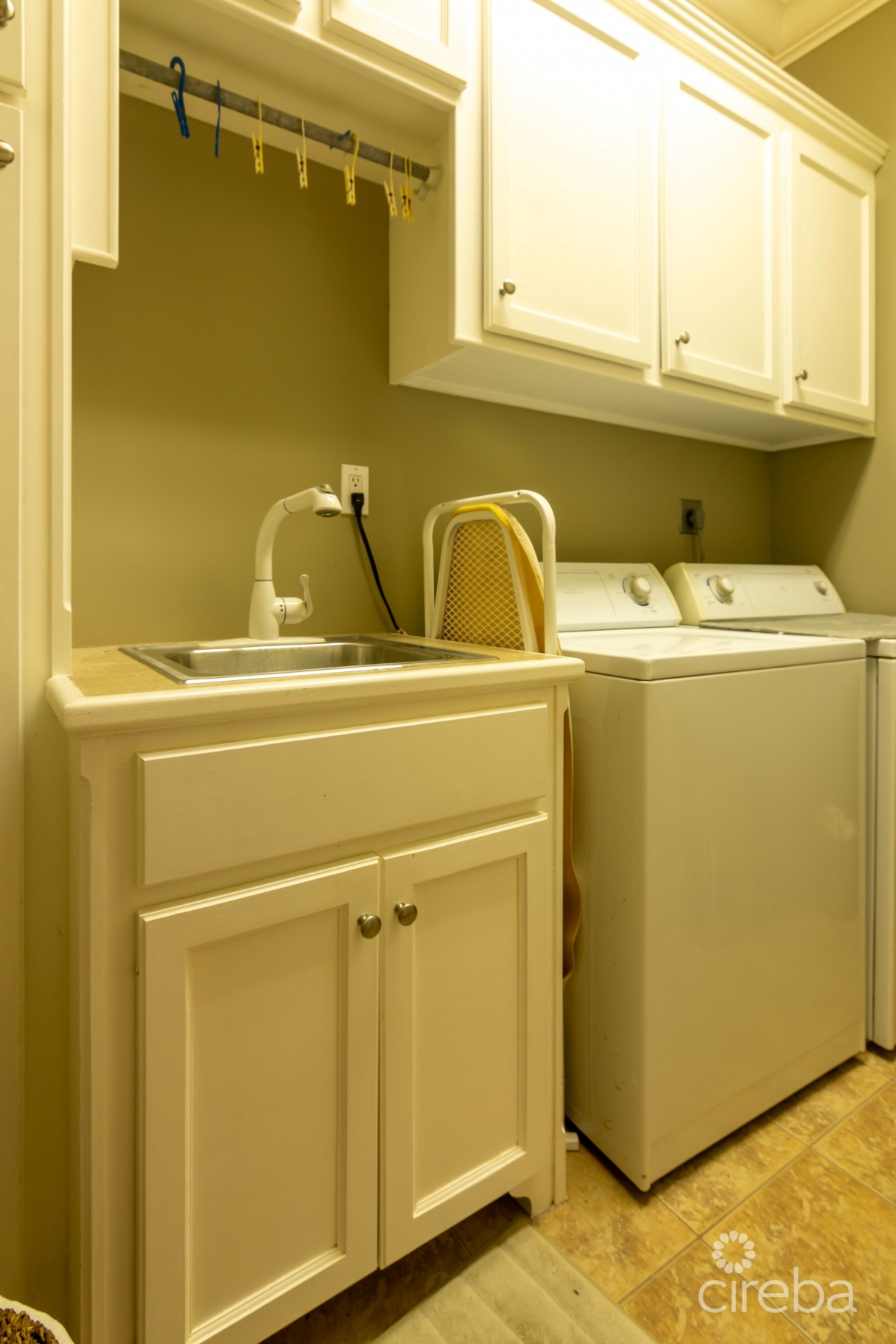 Irish Cottage - Image 22