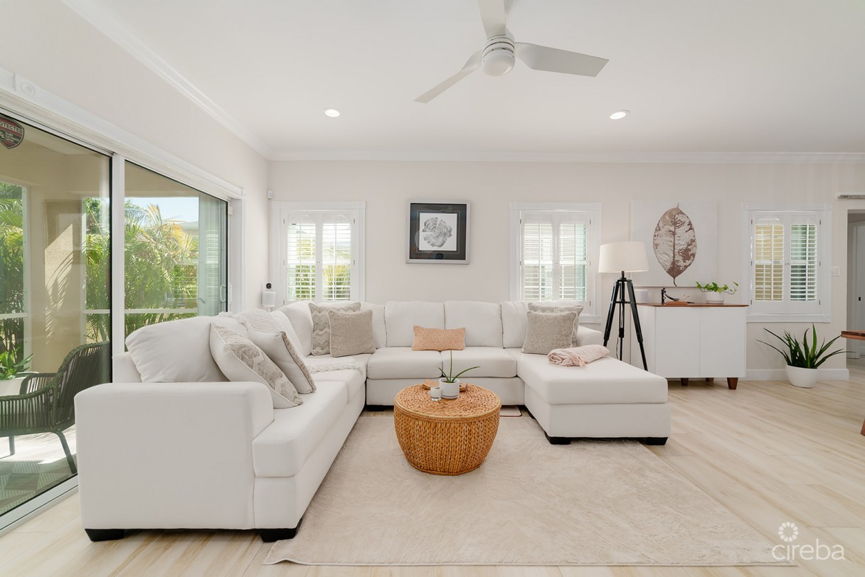 Conch Point Gardens - Image 5