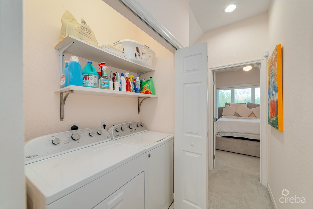 The Moorings, Stunning Canal Front Townhome, 3 Bed 3.5 Bathroom With Gorgeous Views Of The Canal - Image 14