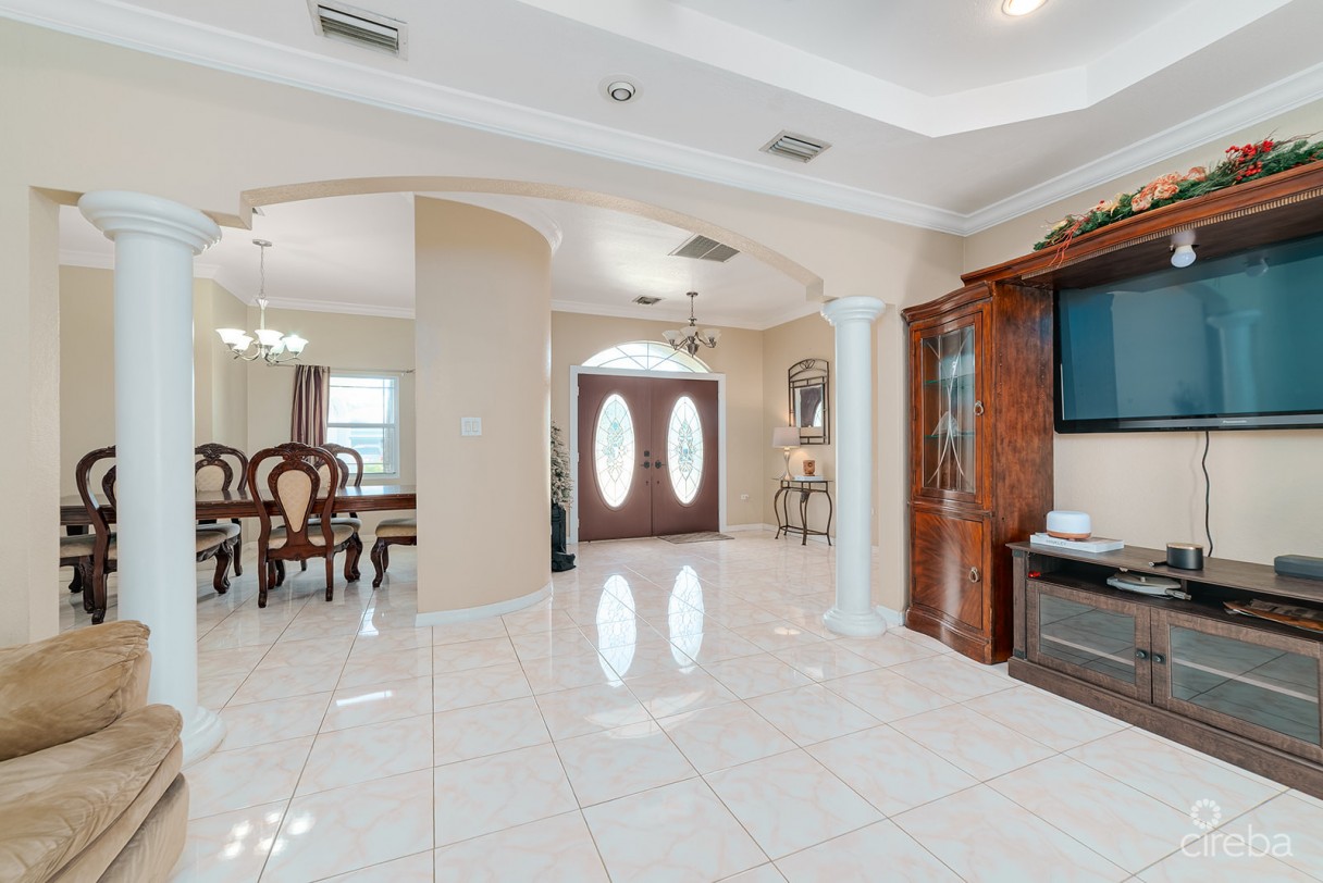 4 Bed + Office / 3.5 Bath Single Family Home - Image 2