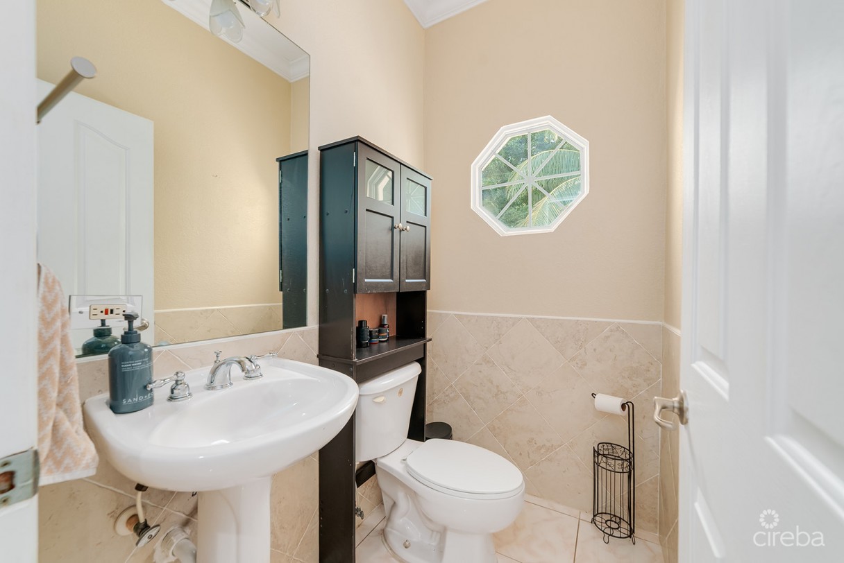 4 Bed + Office / 3.5 Bath Single Family Home - Image 5