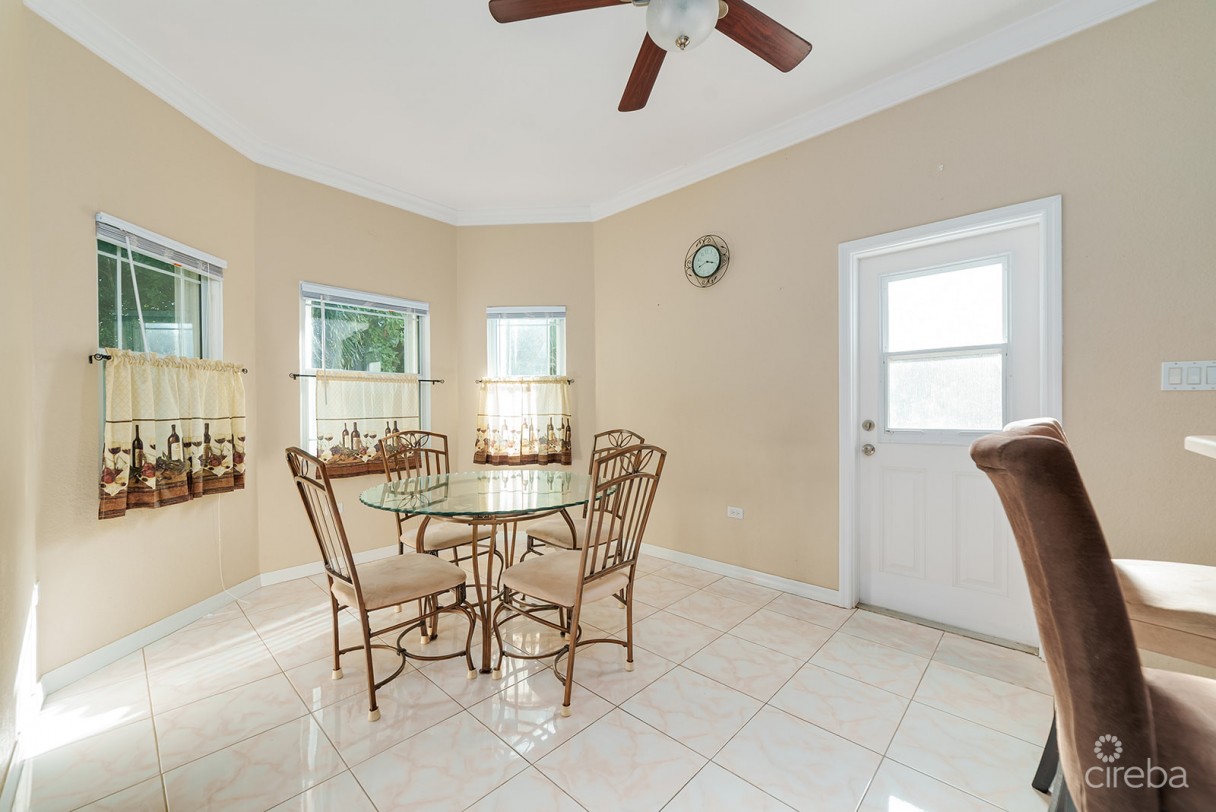 4 Bed + Office / 3.5 Bath Single Family Home - Image 7