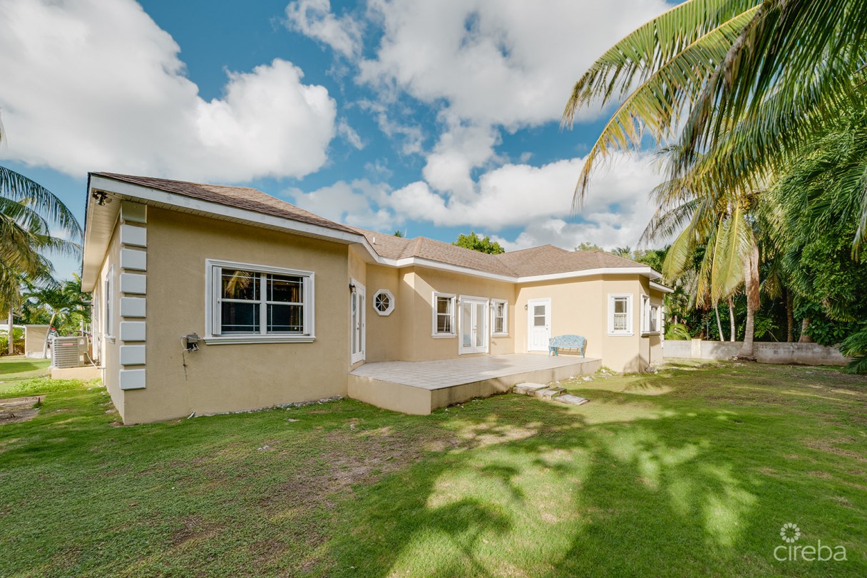 4 Bed + Office / 3.5 Bath Single Family Home - Image 14