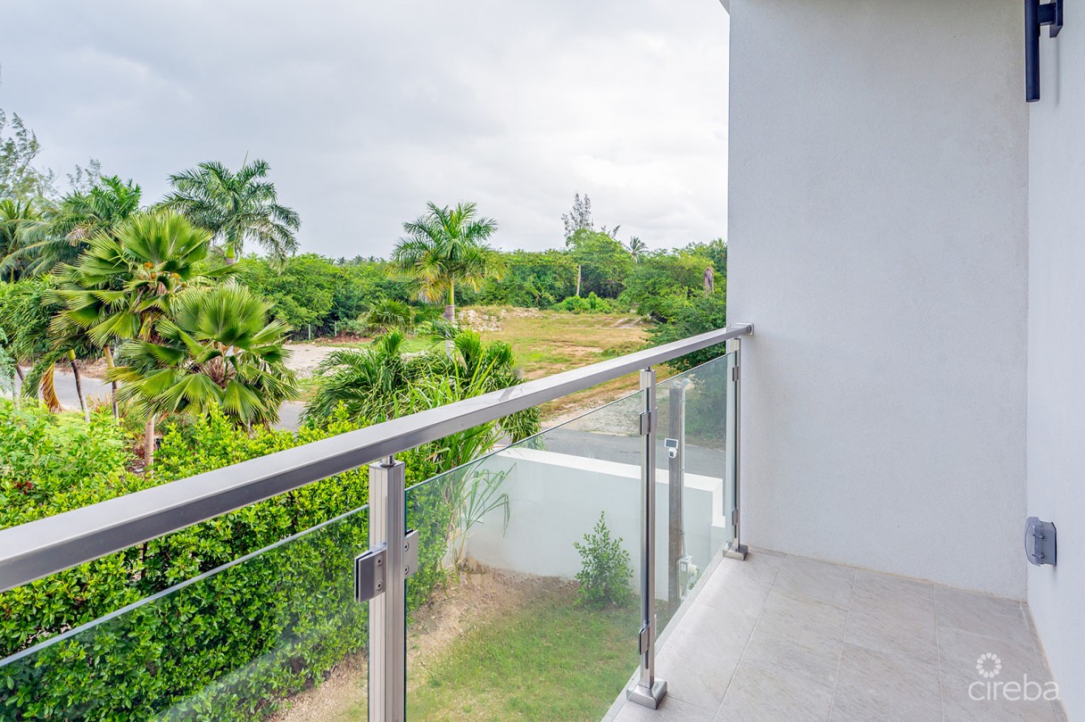 Lavania Court - Gated - Large 2 Bed 2 Bath Townhomes - Image 7