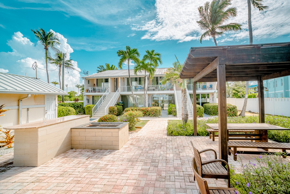 Beachfront Condo Island Pine Villas - Image 17