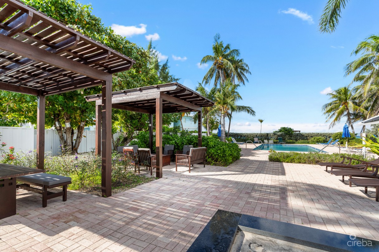 Beachfront Condo Island Pine Villas - Image 6