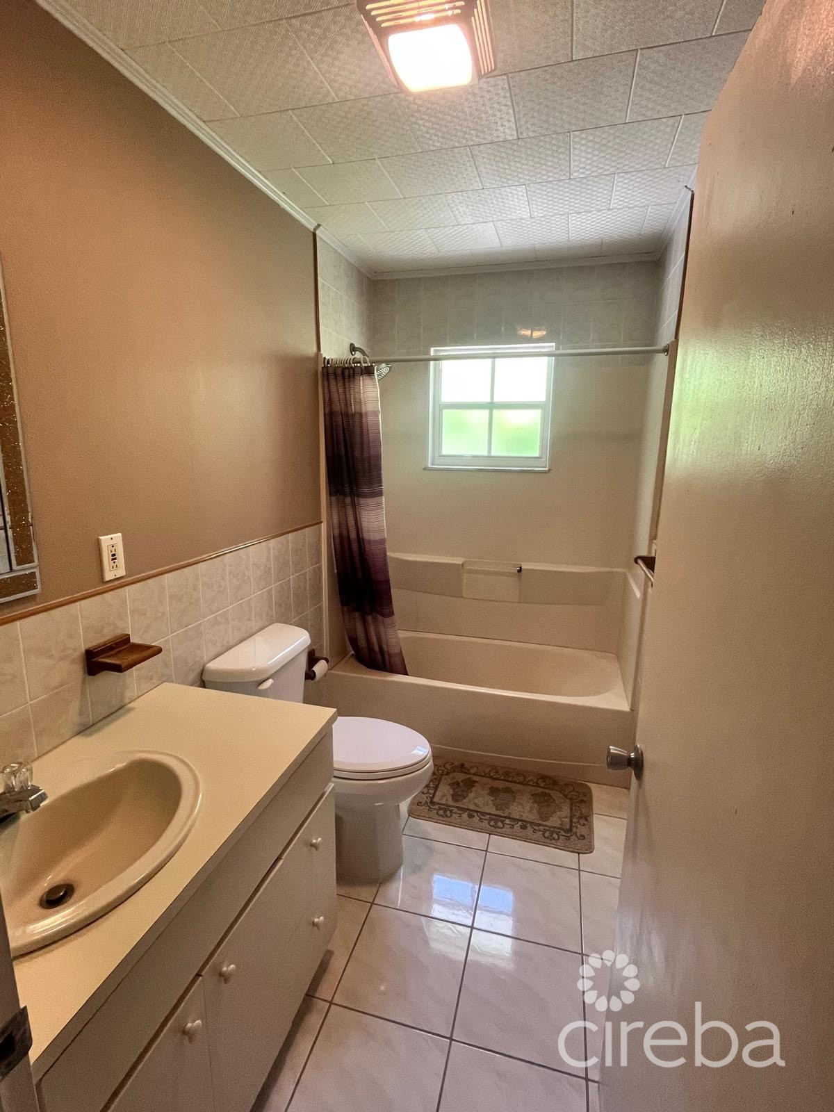 Plover Crescent Retreat - Image 3