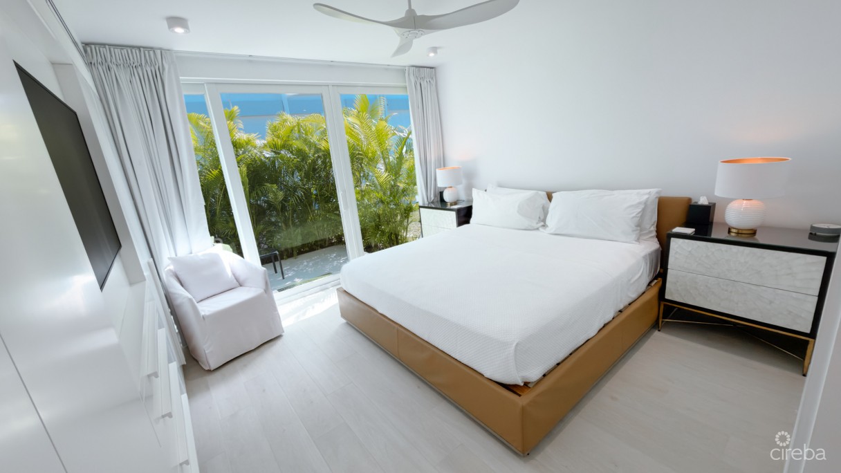 Beachfront Condo Island Pine Villas - Image 13