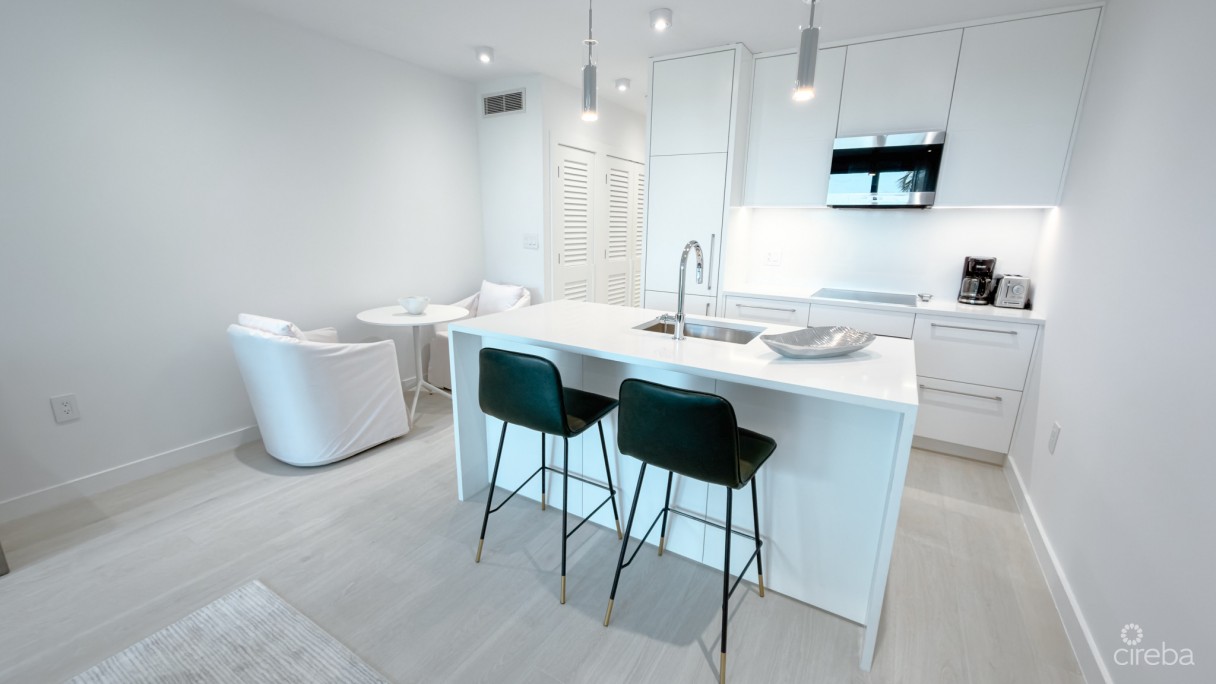 Beachfront Condo Island Pine Villas - Image 7