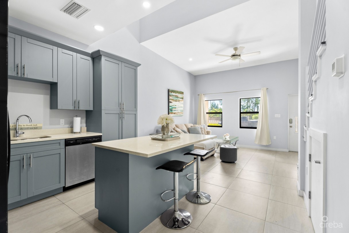 Oasis Townhome #7 - Image 9