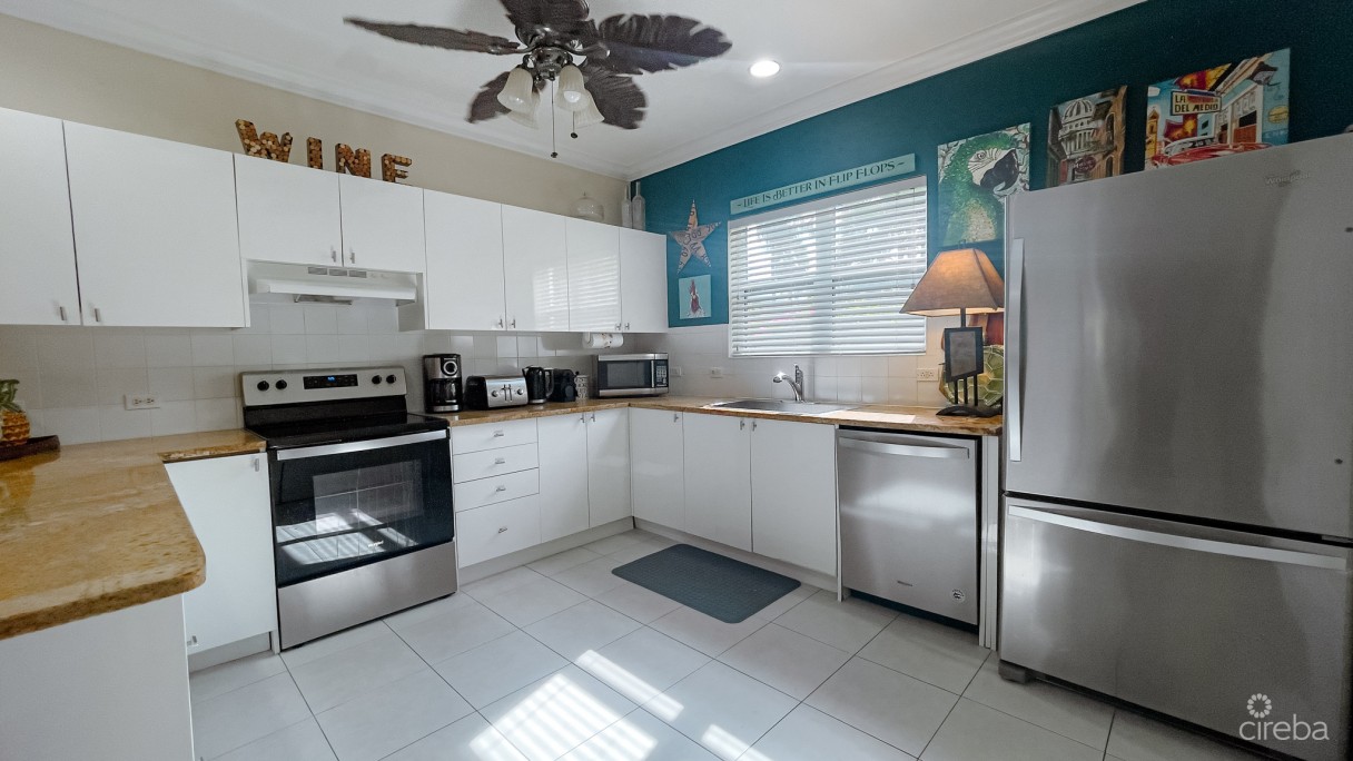 2 Bed South Sound Townhome  Grand Palms - Image 5