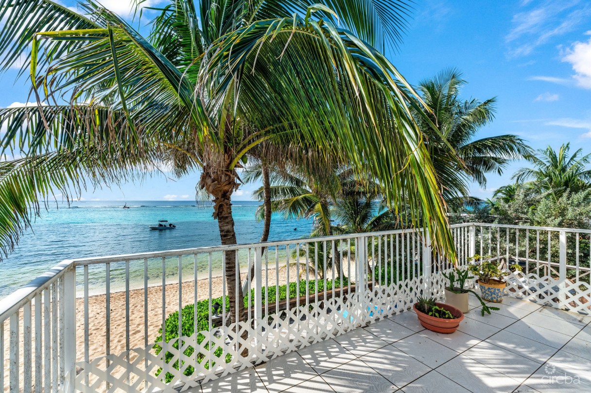 Caribbean Paradise 8, 3 Bed + Den Beachfront Villa - Image 3