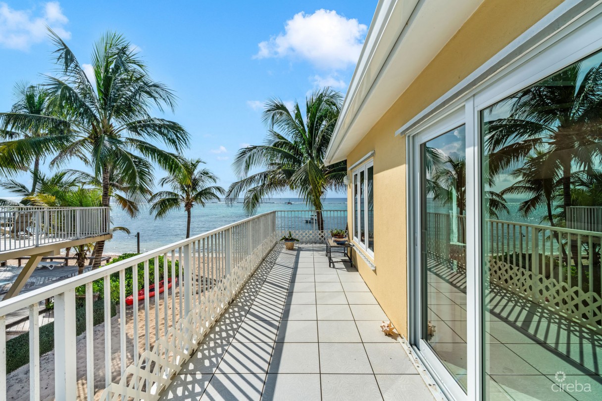 Caribbean Paradise 8, 3 Bed + Den Beachfront Villa - Image 9